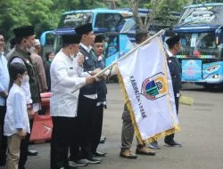 290 Jemaah Haji Kabupaten Lebak Resmi Diberangkatkan
