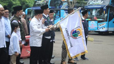 290 Jemaah Haji Kabupaten Lebak Resmi Diberangkatkan