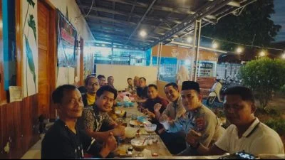 Obrolan Hangat Insan Pers Bersama Tiga Kapolsek di AM Cafe Resto Labuan