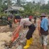 Semangat Kemanunggalan TNI Bersama Warga Bangun Infrastruktur Desa Pasirgadung