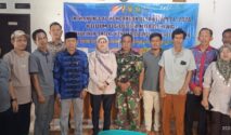 Foto Bersama Usai Digelarnya Penyuluhan Literasi dan Digitalisasi di Kantor Desa Pasirgadung Kecamatan Patia